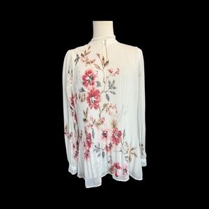 🆕 🤍🌸 NWT WHITE HOUSE BLACK MARKET White Floral Pleated Tunic Blouse | Sz 0